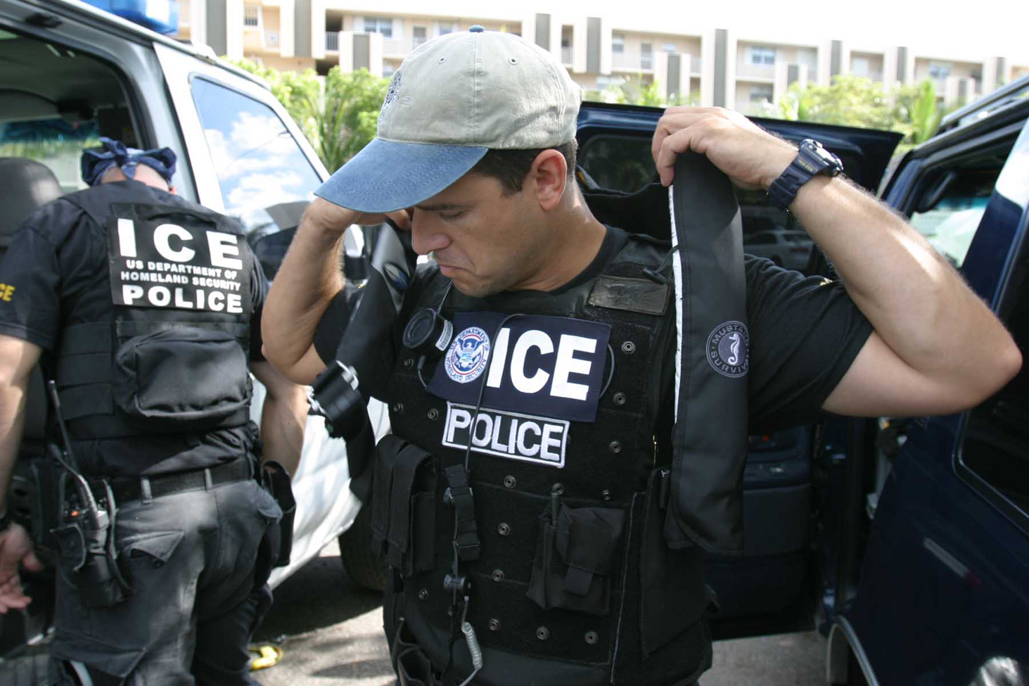 What To Do If Immigration Agents (ICE) Are At Your Door ...
