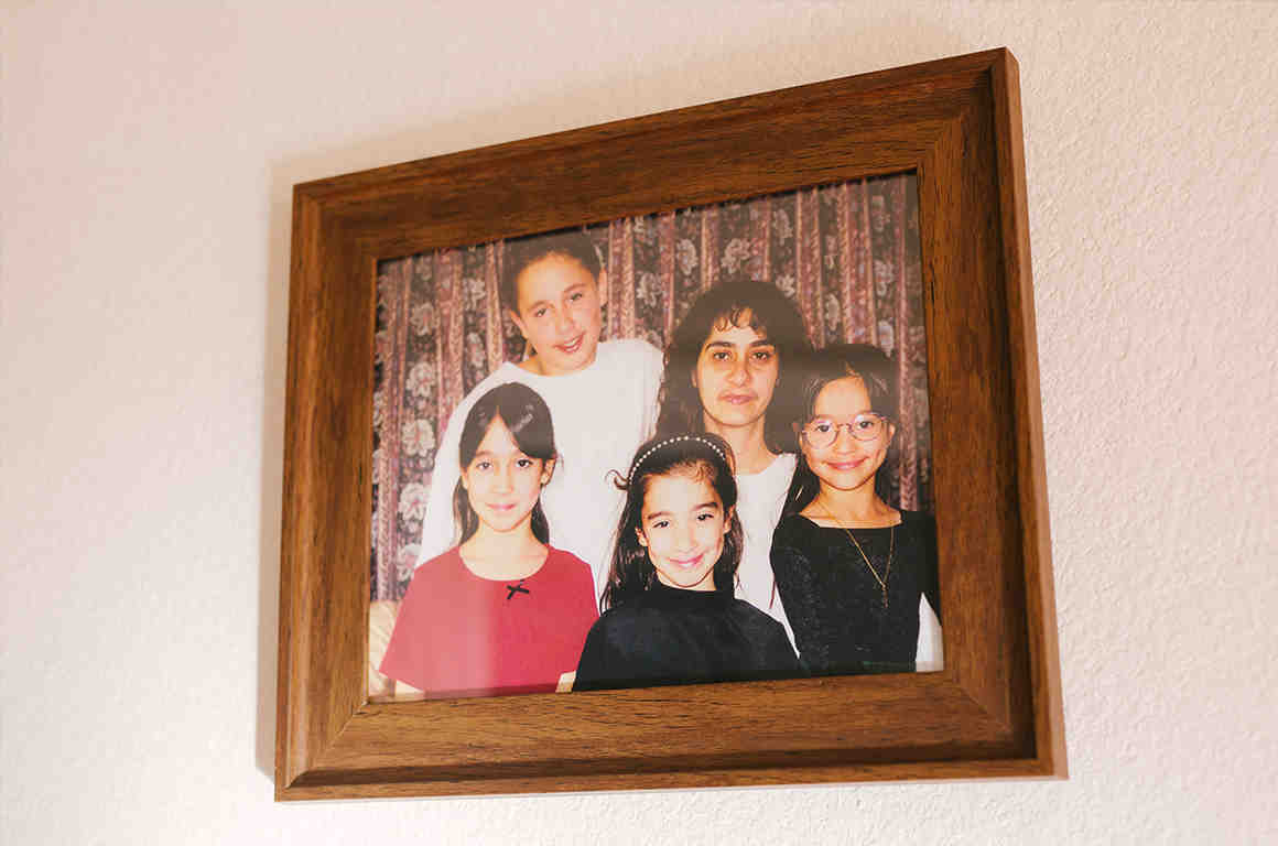 A picture of Jessica and her children